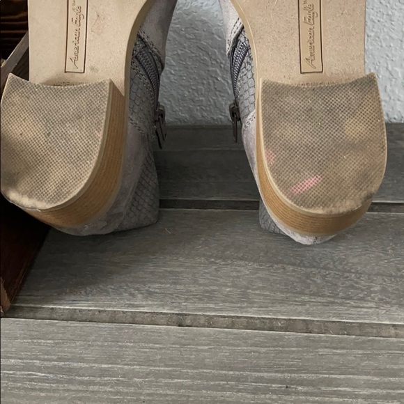 American Eagle Gray Suede Ankle Boots (6.5) - Picture 9 of 9
